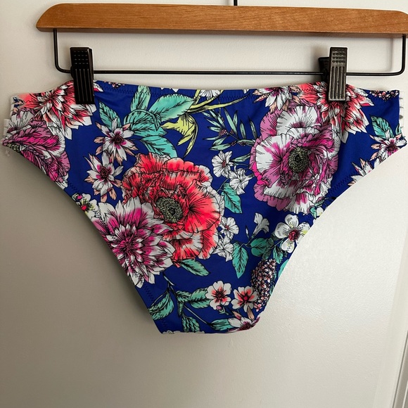 Shade and Shore bikini bottom - Picture 4 of 9